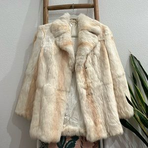 Vintage Women’s Cream Fur Coat